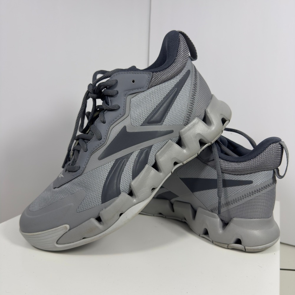 Reebok Zig Encore Mens Size 8.5 Grey Athletic Running Lifestyle Shoes